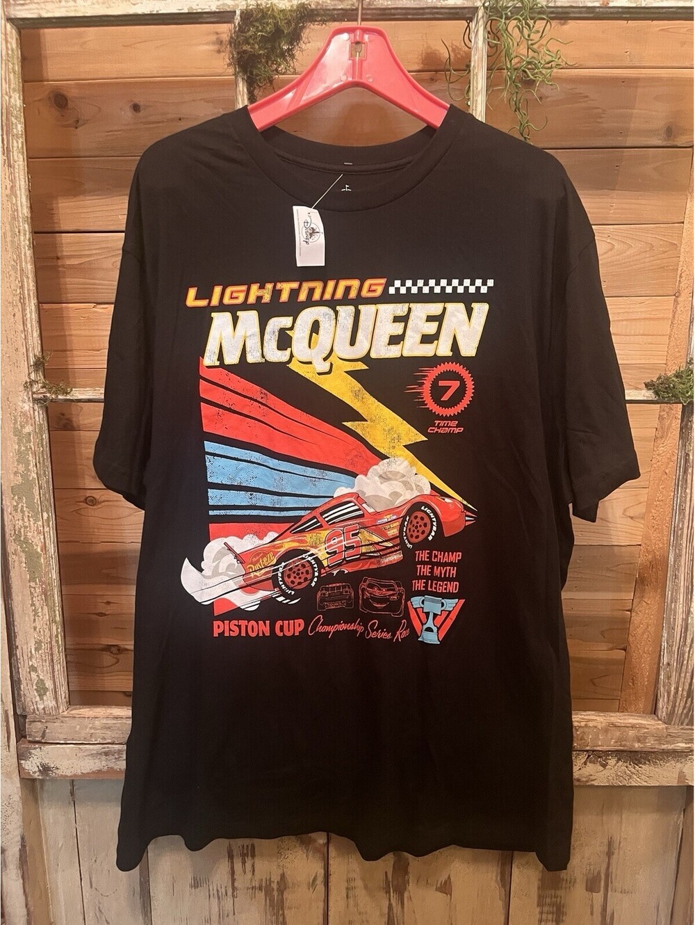 Disney Pixar Cars Lightning McQueen T Shirt Men’s 2XL Black NWT Piston Cup